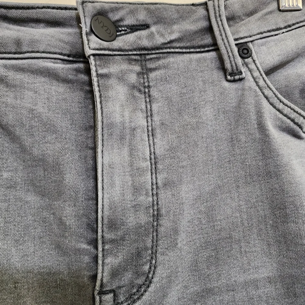 NYDJ size‎ 12 Lift Tuck Ami Skinny Jeans Ankle Length Gray Ash